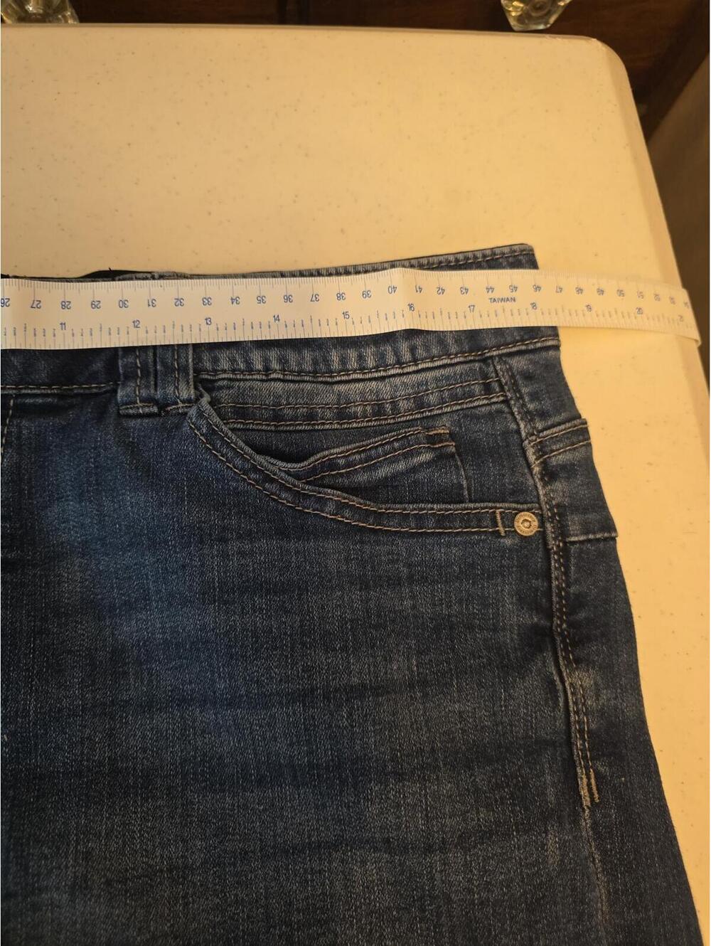 Democracy Classic Blue Denim Shorts, 16 - Picture 7 of 9